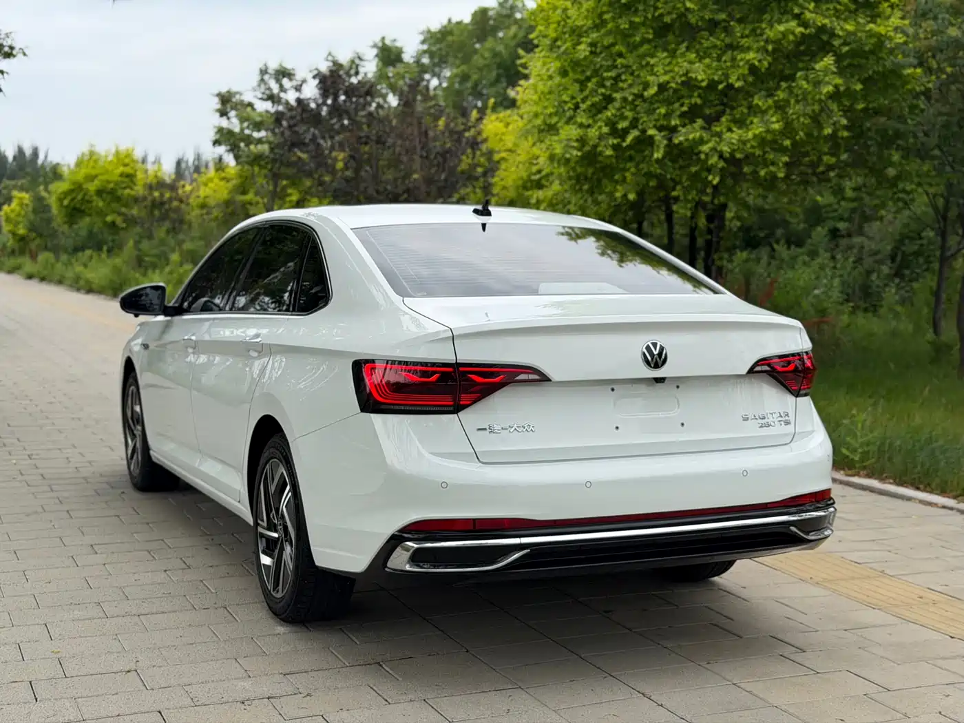 Volkswagen Sagitar 2023 280TSI DSG Surpass Plus Edition