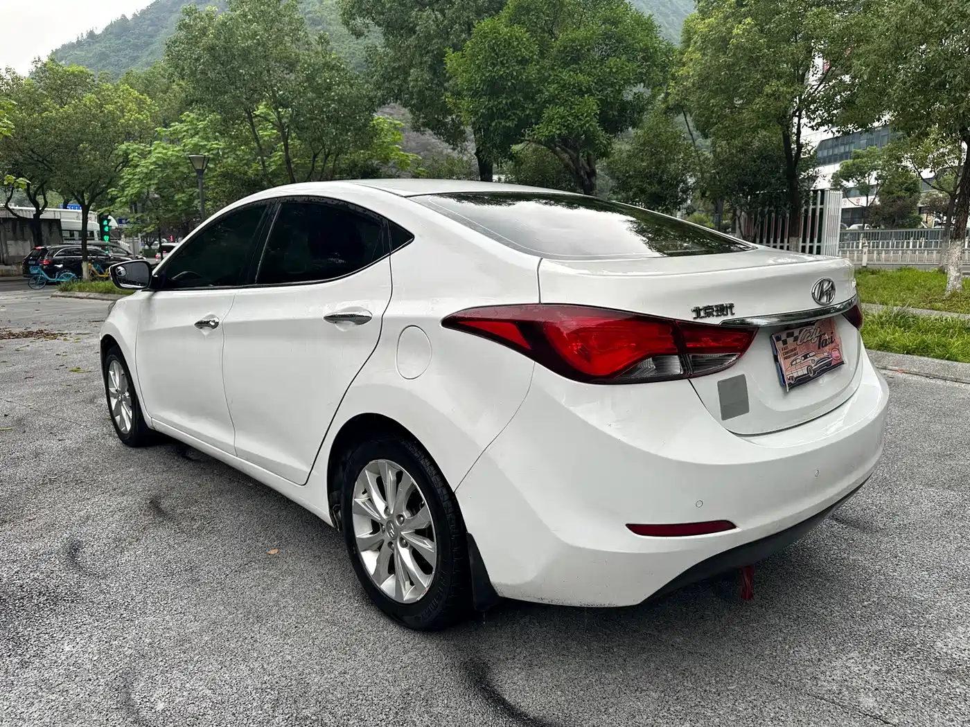 Hyundai Langdong 2016 1.6L Automatic Premium Edition