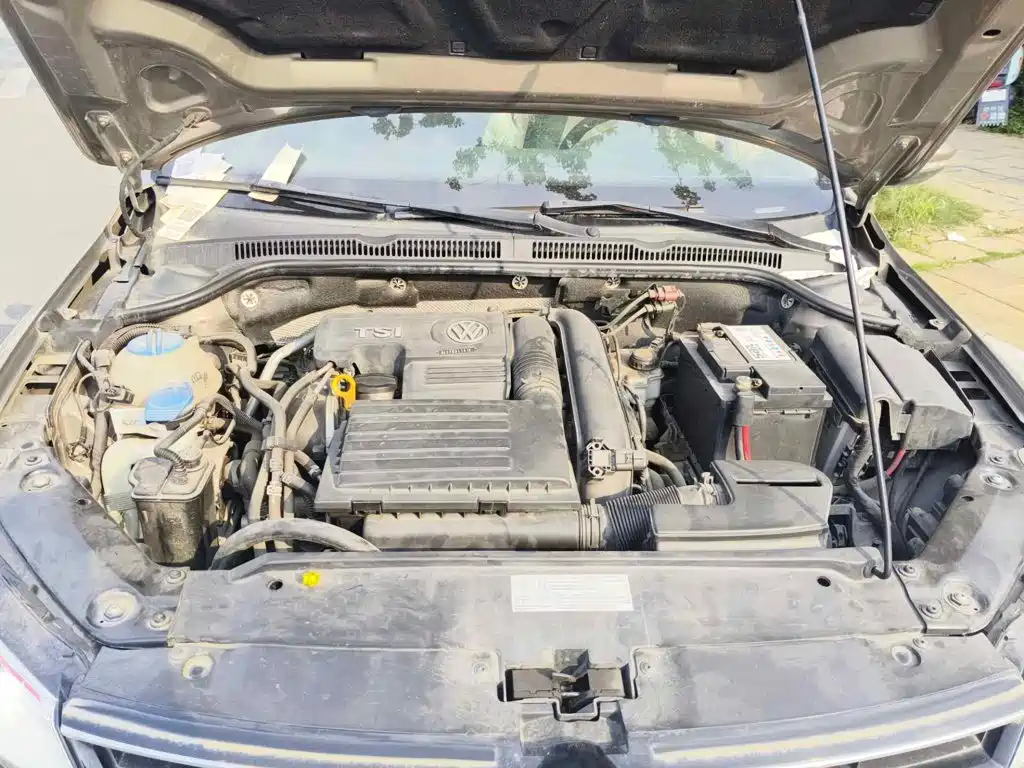 Volkswagen Sagitar 2015 230TSI Manual Comfort