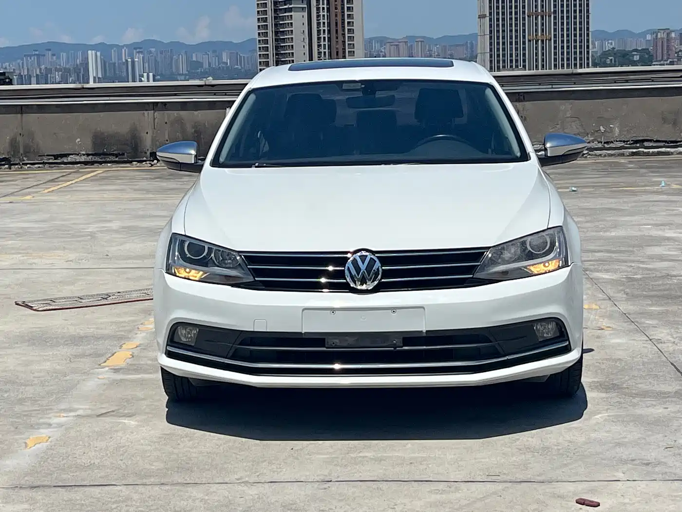 Volkswagen Sagitar 2018 1.6L Automatic Comfort