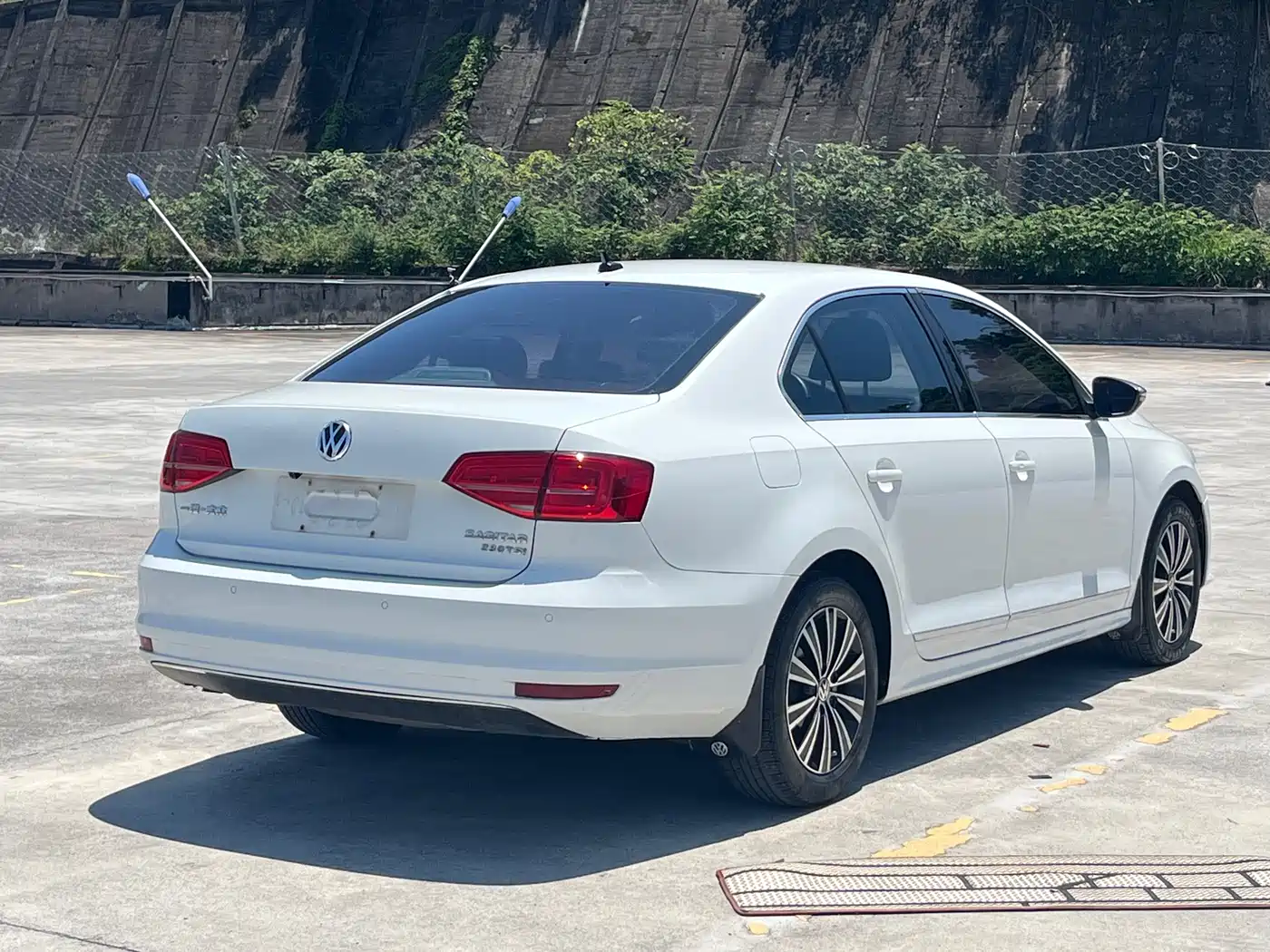 Volkswagen Sagitar 2018 1.6L Automatic Comfort