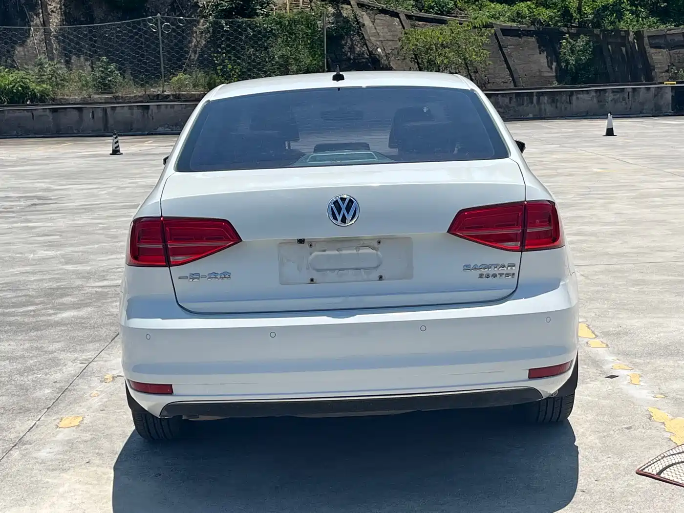 Volkswagen Sagitar 2018 1.6L Automatic Comfort