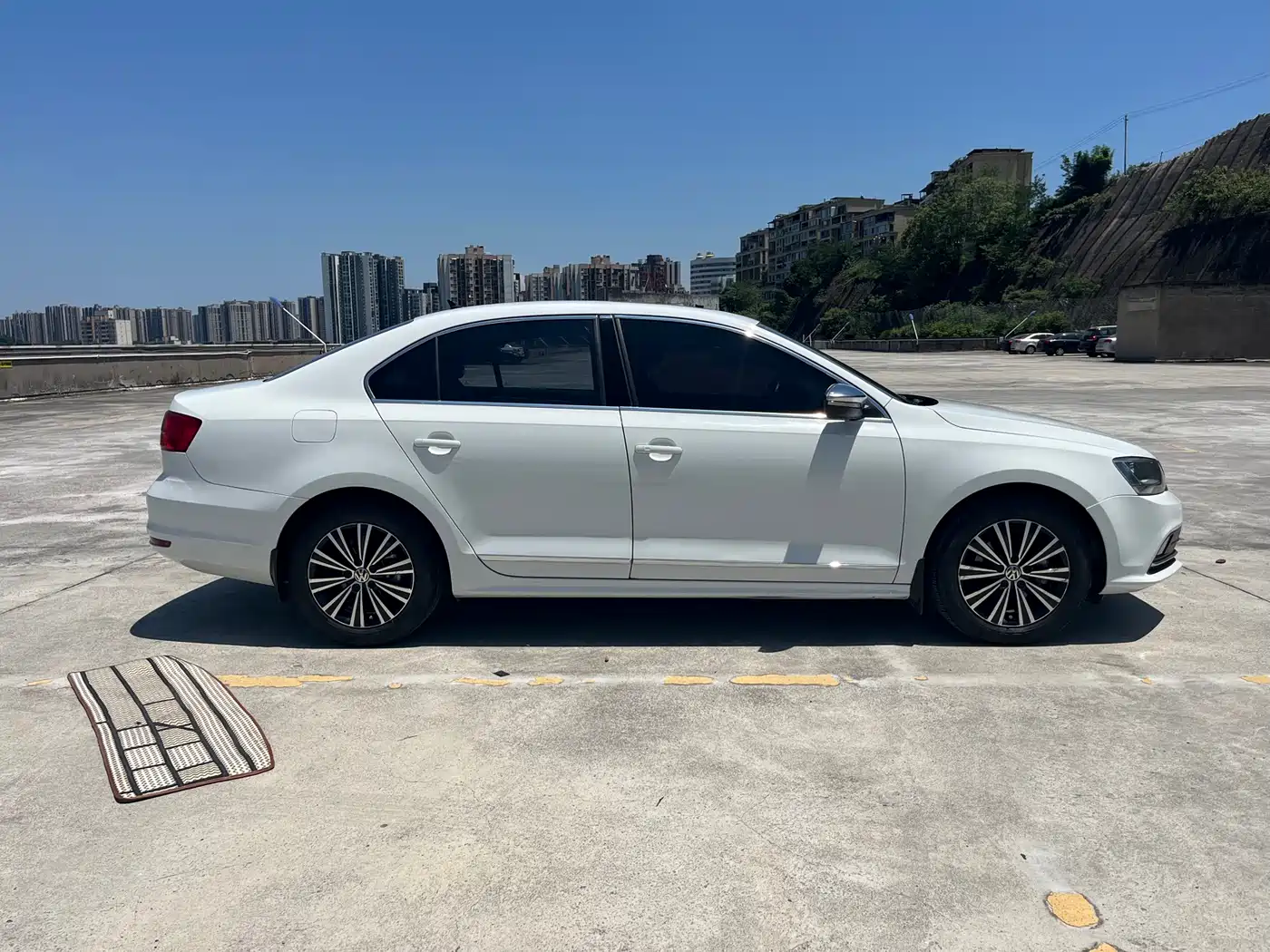 Volkswagen Sagitar 2018 1.6L Automatic Comfort