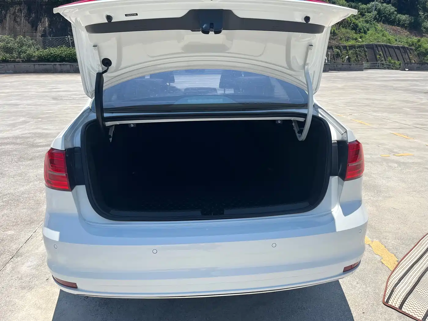 Volkswagen Sagitar 2018 1.6L Automatic Comfort
