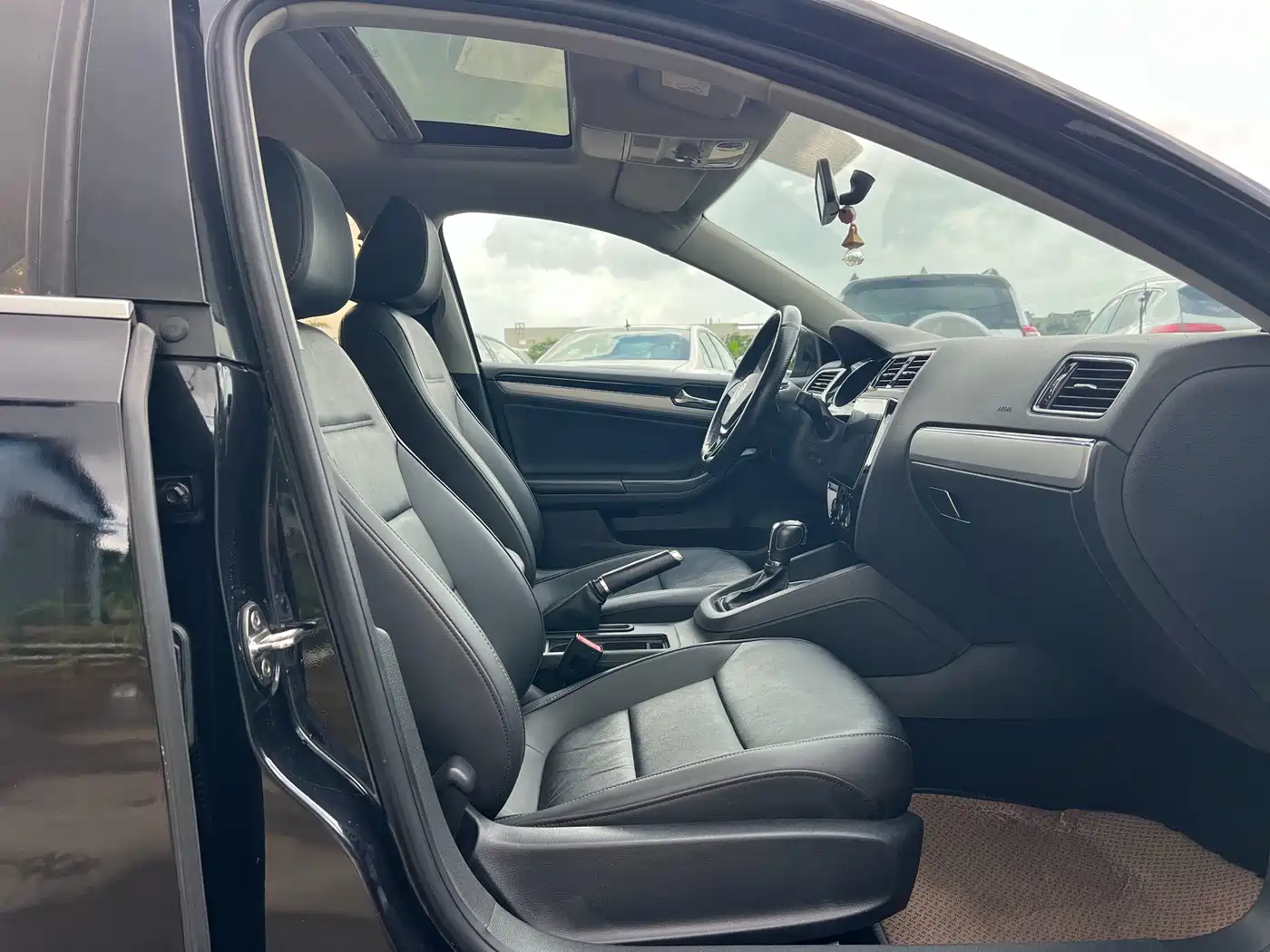 Volkswagen Sagitar 2018 280TSI DSG Spark Edition
