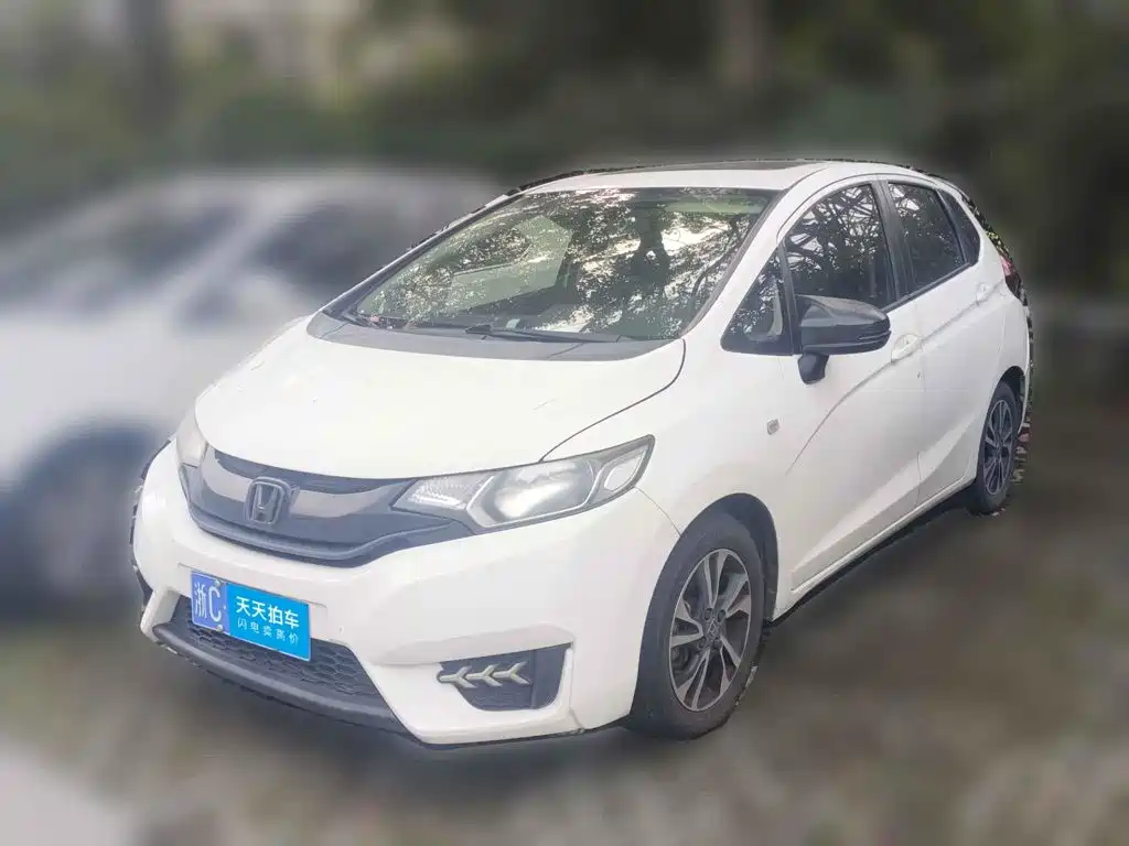 Honda Fit 2016 1.5L LXS CVT Comfort Sunroof Edition