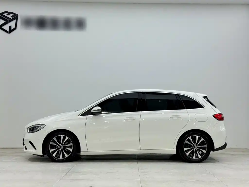 Mercedes-Benz Mercedes-Benz B-Class 2022 B 180 Fashion