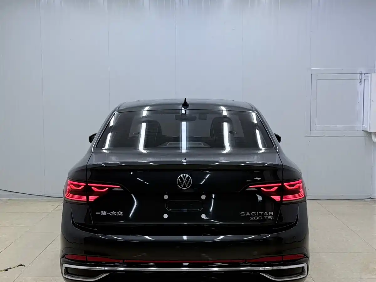 Volkswagen Sagitar 2023 280TSI DSG Surpass Plus Edition