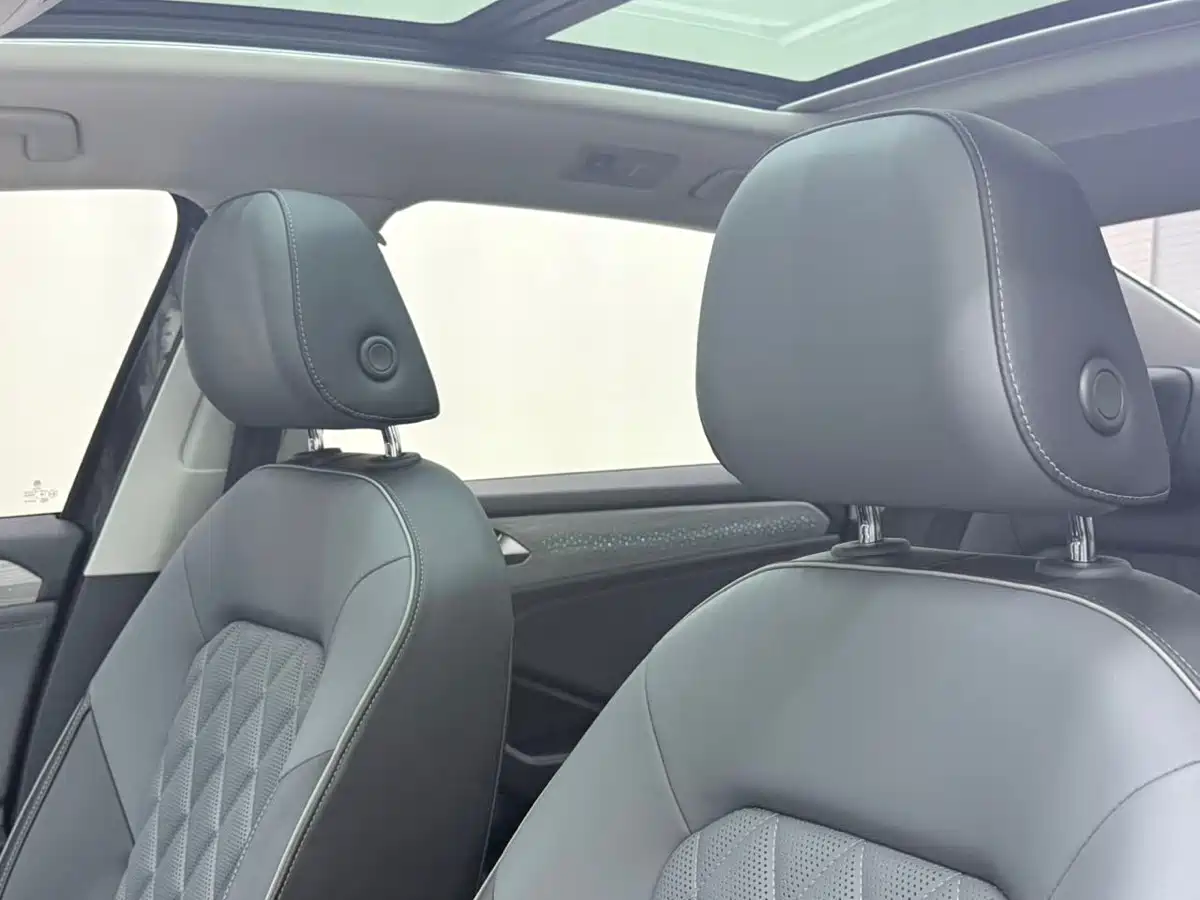 Volkswagen Sagitar 2023 280TSI DSG Surpass Plus Edition