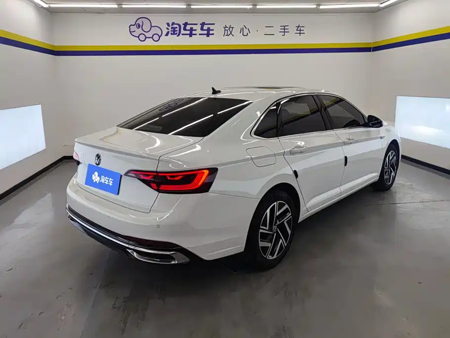 Volkswagen Sagitar 2023 Model Year 200TSI DSG Surpass Edition