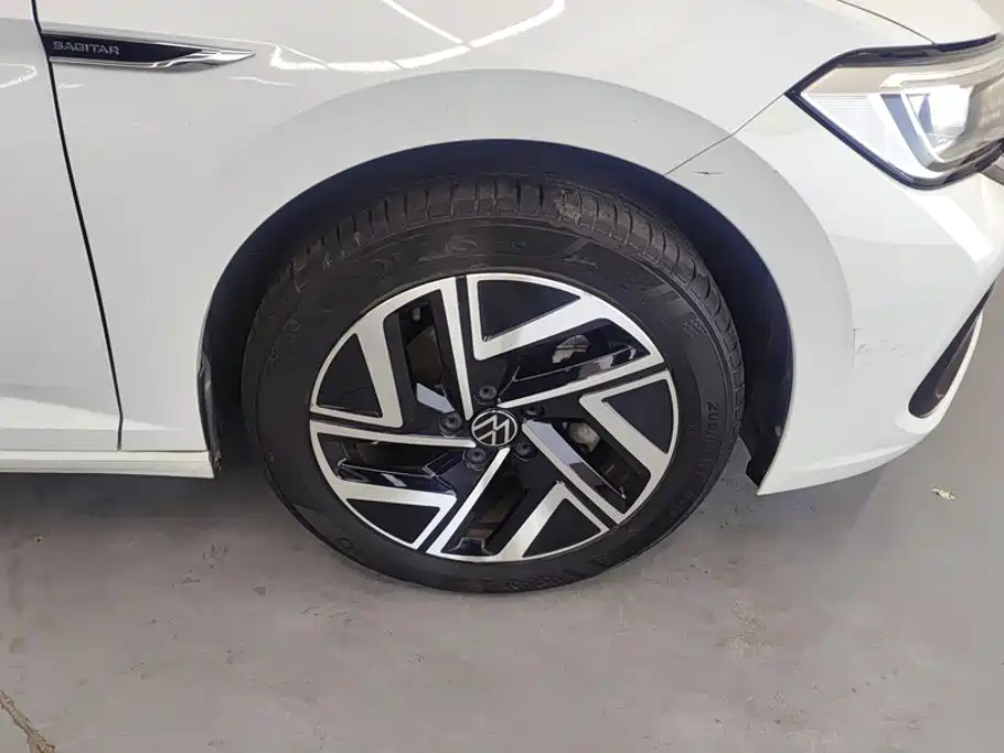 Volkswagen Sagitar 2023 Model Year 200TSI DSG Surpass Edition