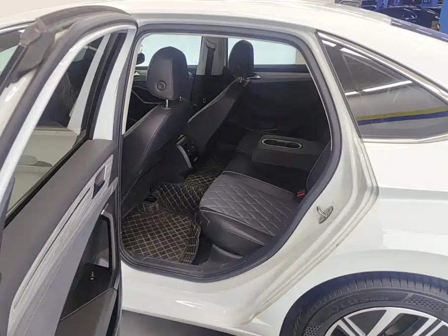 Volkswagen Sagitar 2023 Model Year 200TSI DSG Surpass Edition