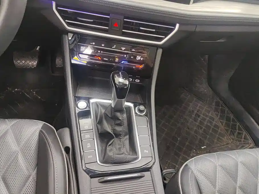Volkswagen Sagitar 2023 Model Year 200TSI DSG Surpass Edition