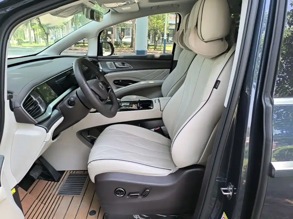 Denza Denza D9 2024 DM-i 1050 Premium