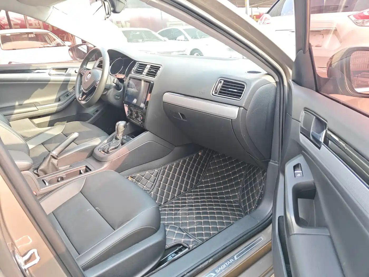 Volkswagen Sagitar 2018 1.6L Automatic Comfort