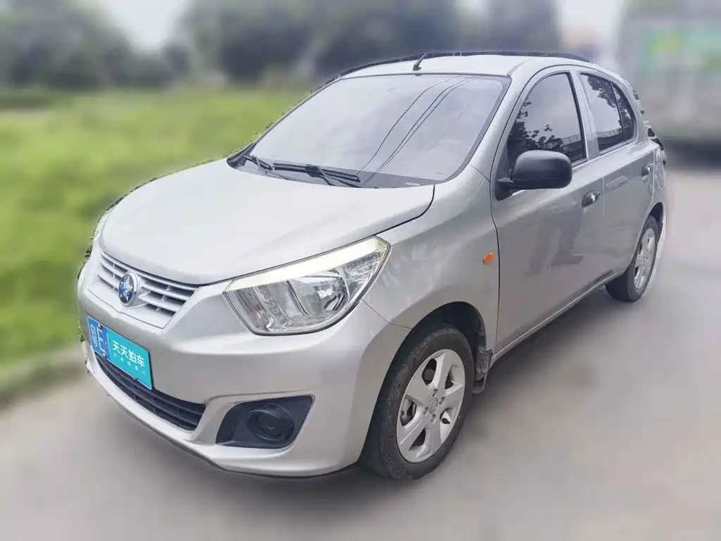 Venucia Venucia R30 2014 1.2L Manual Premium
