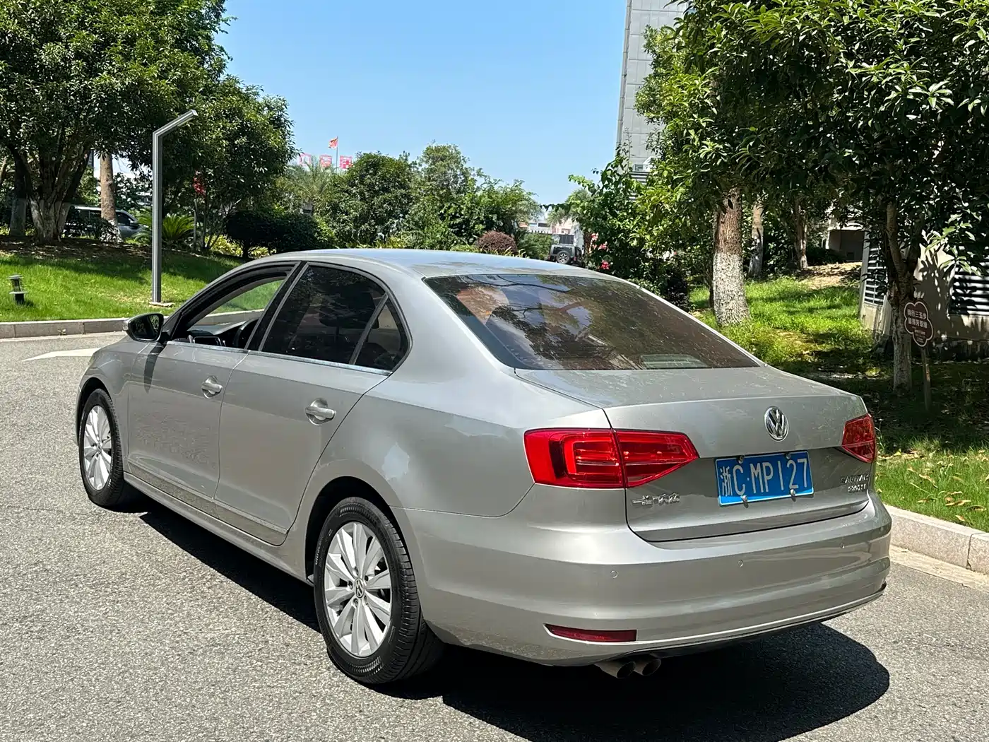 Volkswagen Sagitar 2015 230TSI Automatic Comfort