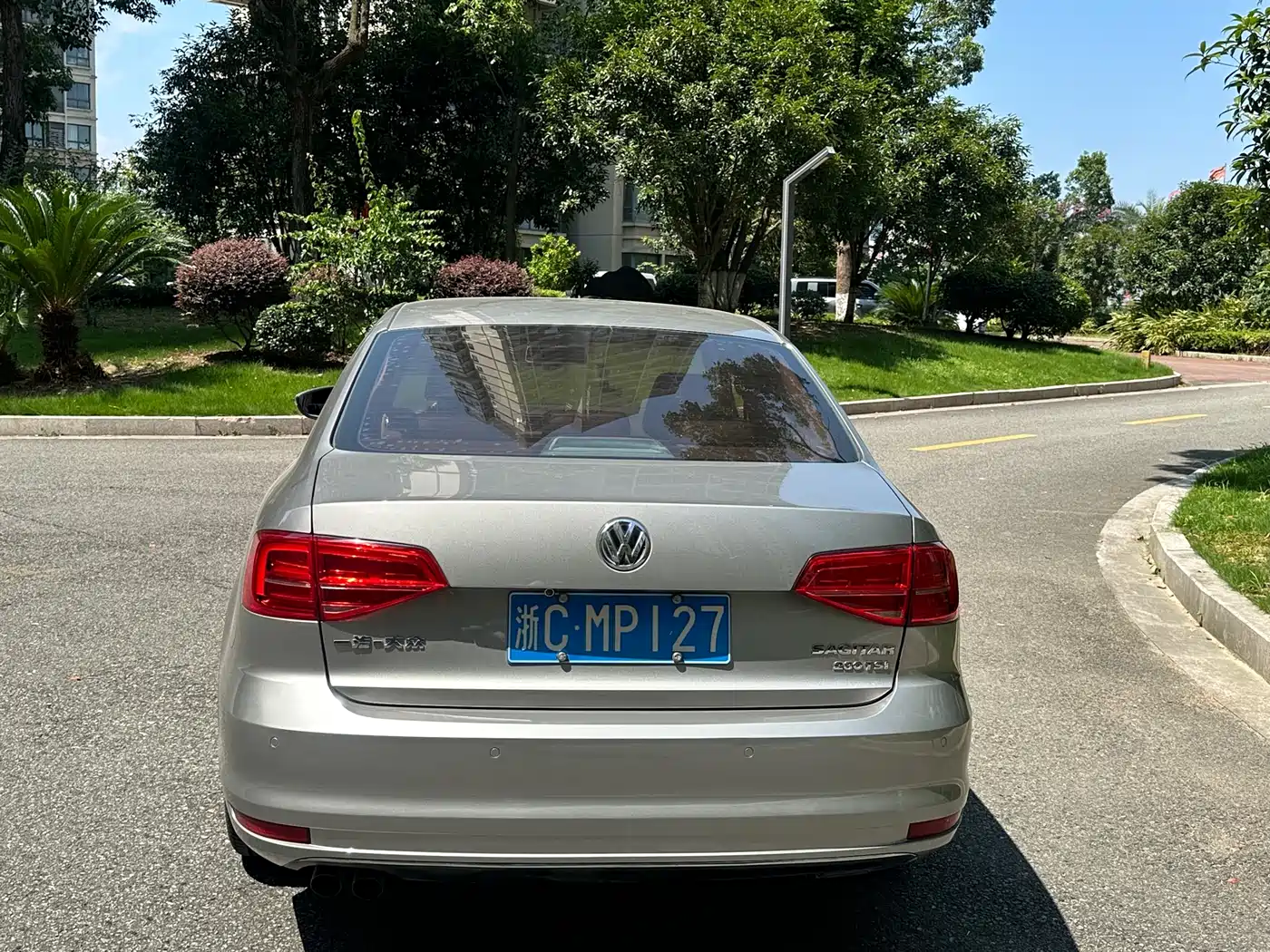 Volkswagen Sagitar 2015 230TSI Automatic Comfort