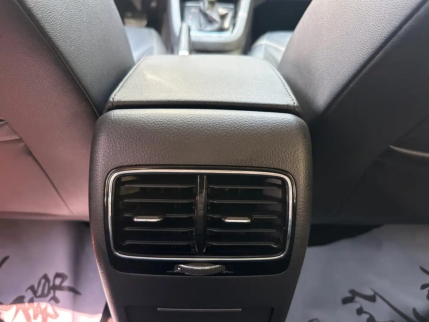 Volkswagen Sagitar 2015 230TSI Automatic Comfort
