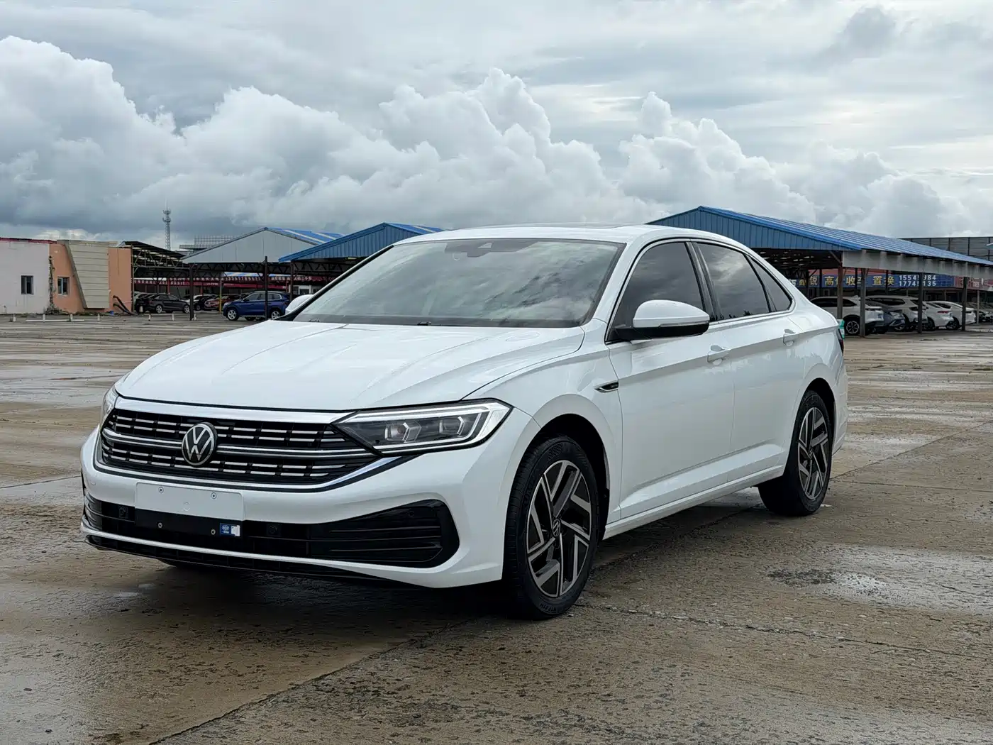 Volkswagen Sagitar 2023 Model Year 200TSI DSG Surpass Edition