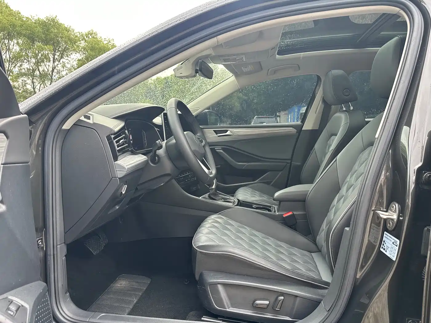 Volkswagen Sagitar 2023 280TSI DSG Surpass Plus Edition