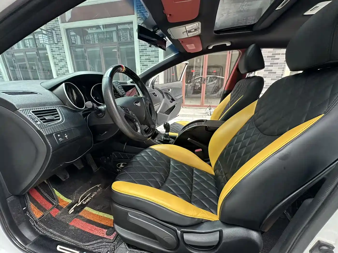Hyundai Langdong 2015 1.6L Manual Premium