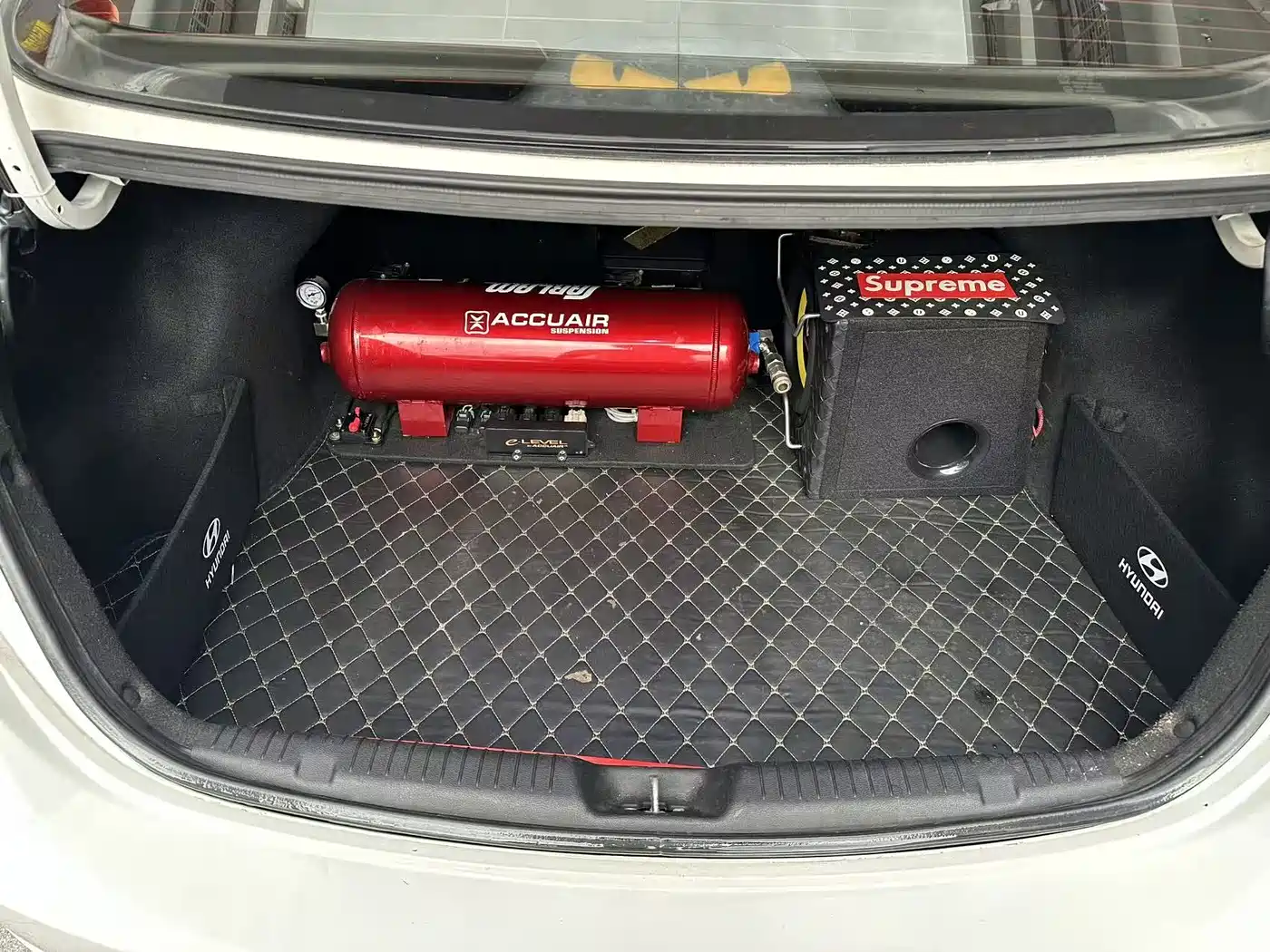 Hyundai Langdong 2015 1.6L Manual Premium