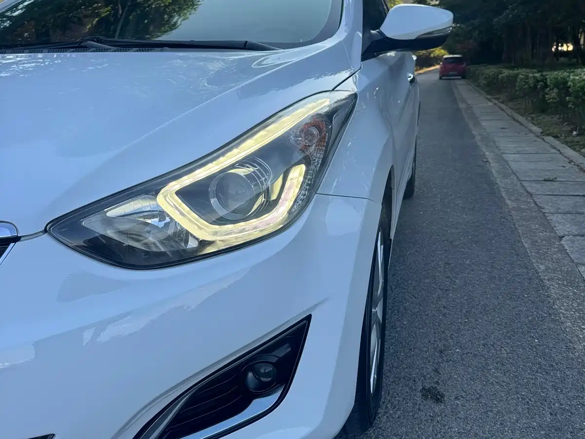 Hyundai Langdong 2016 1.6L Manual Premium Edition