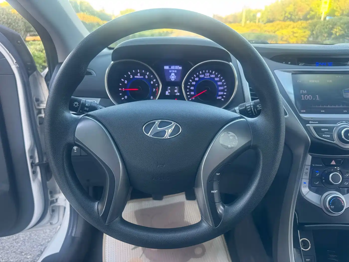 Hyundai Langdong 2016 1.6L Manual Premium Edition