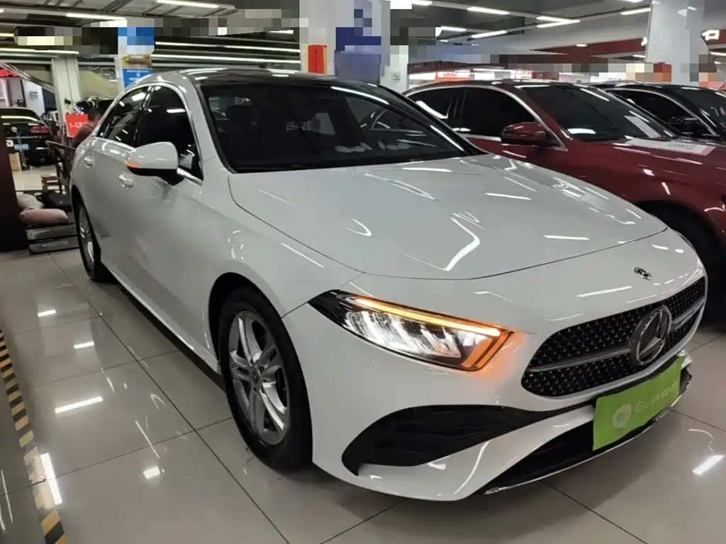 Mercedes-Benz Mercedes-Benz A-Class 2024 Facelift A 180 L