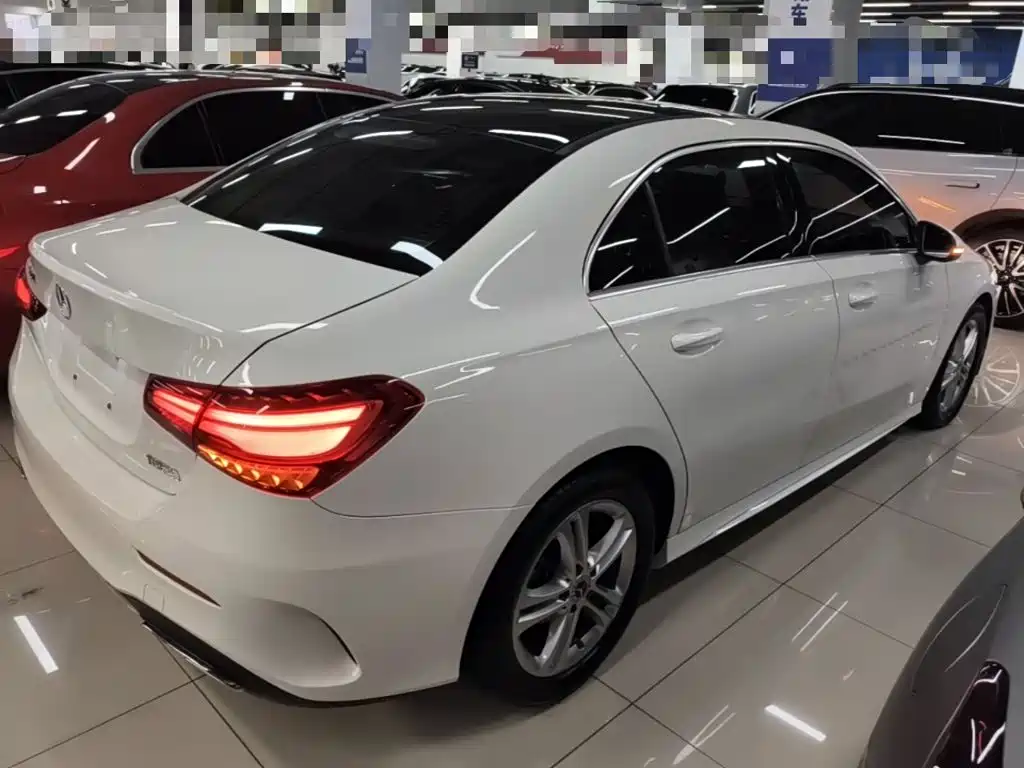 Mercedes-Benz Mercedes-Benz A-Class 2024 Facelift A 180 L