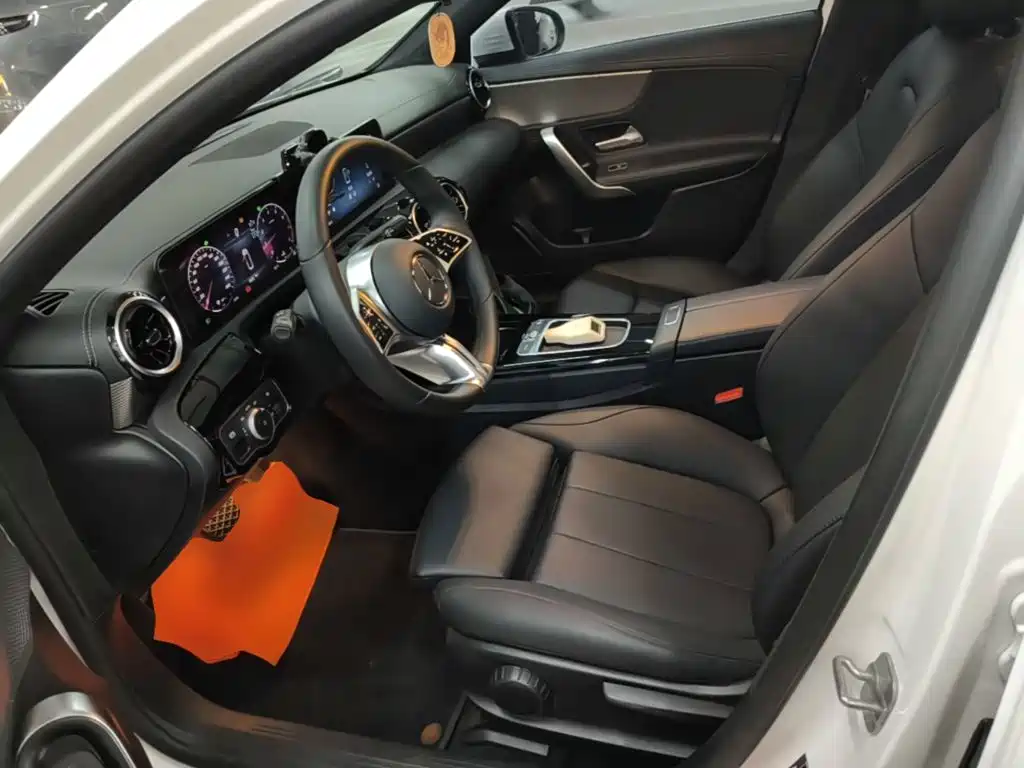 Mercedes-Benz Mercedes-Benz A-Class 2024 Facelift A 180 L