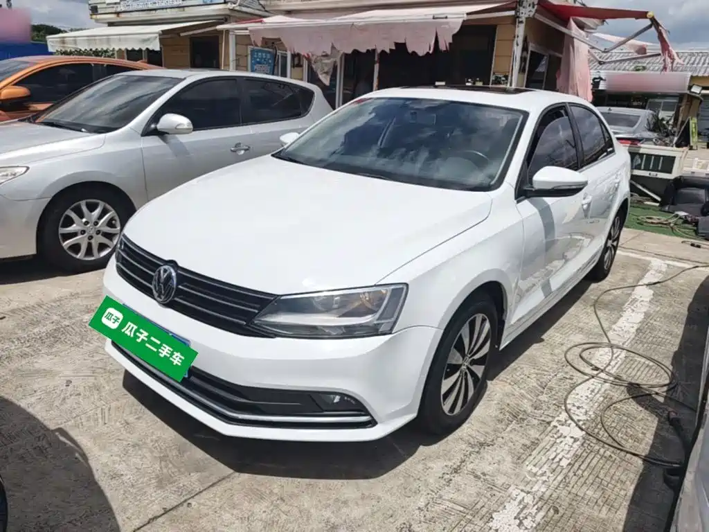 Volkswagen Sagitar 2017 1.6L Automatic Comfort