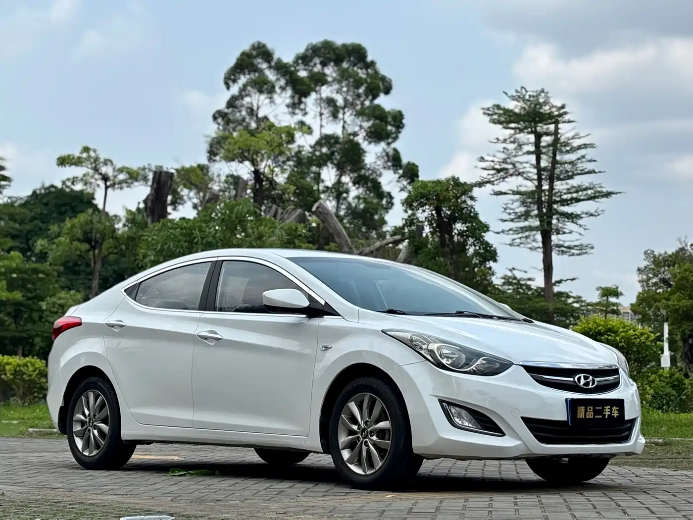 Hyundai Langdong 2015 1.6L Auto Trend