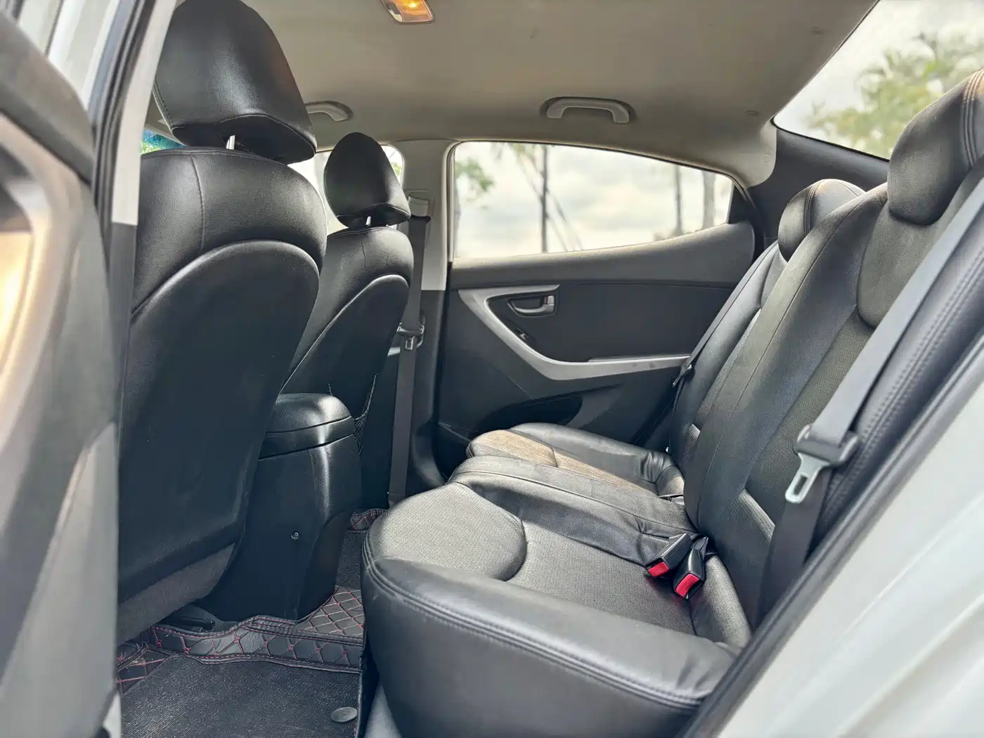 Hyundai Langdong 2015 1.6L Auto Trend