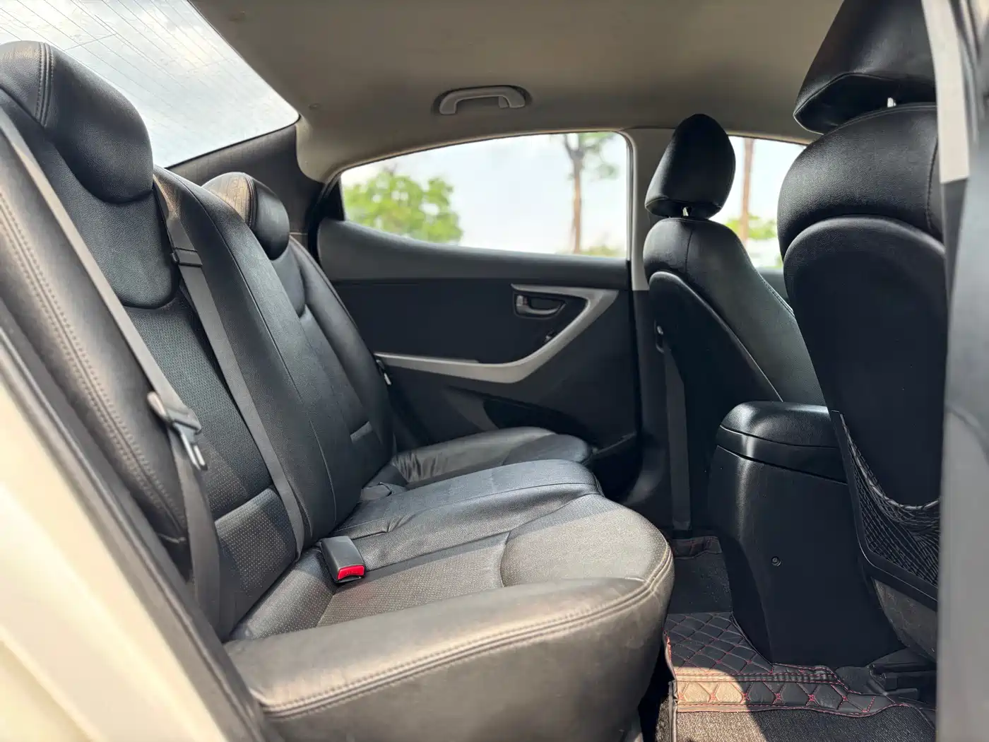 Hyundai Langdong 2015 1.6L Auto Trend