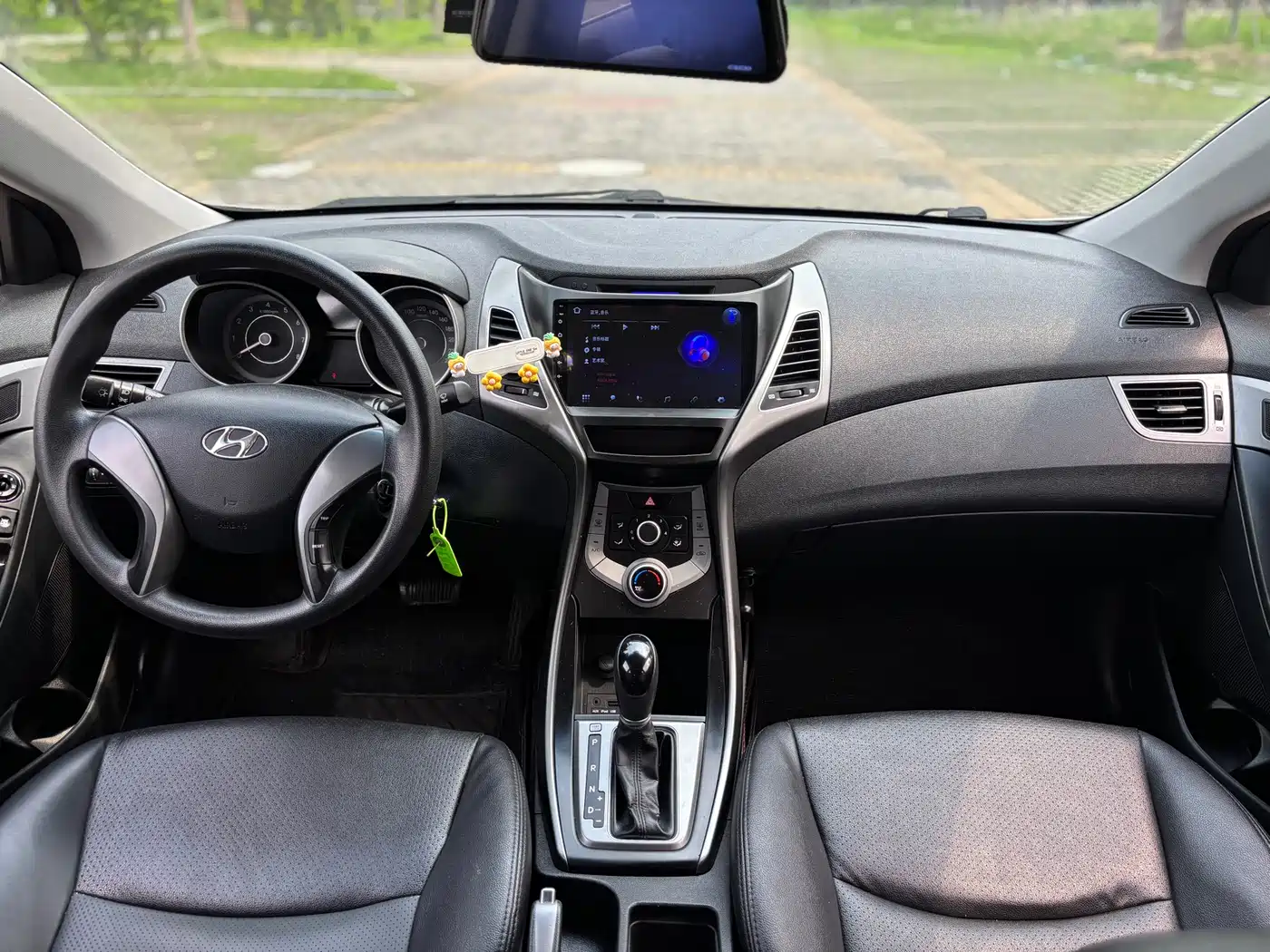 Hyundai Langdong 2015 1.6L Auto Trend