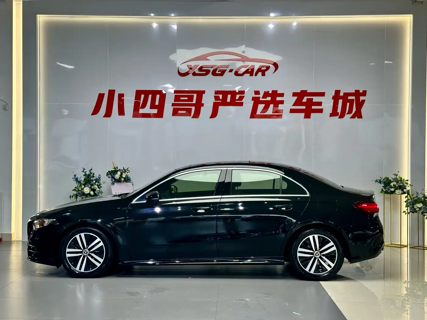 Mercedes-Benz Mercedes-Benz A-Class 2019 A 180 L Sport Sedan