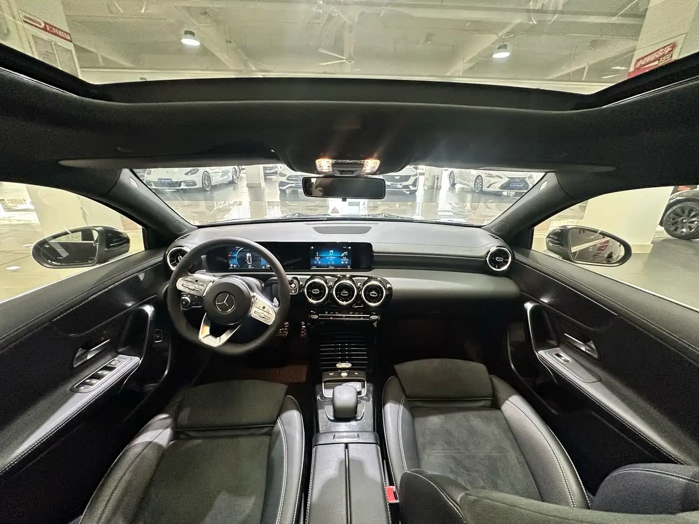 Mercedes-Benz Mercedes-Benz A-Class 2019 A 180 L Sport Sedan