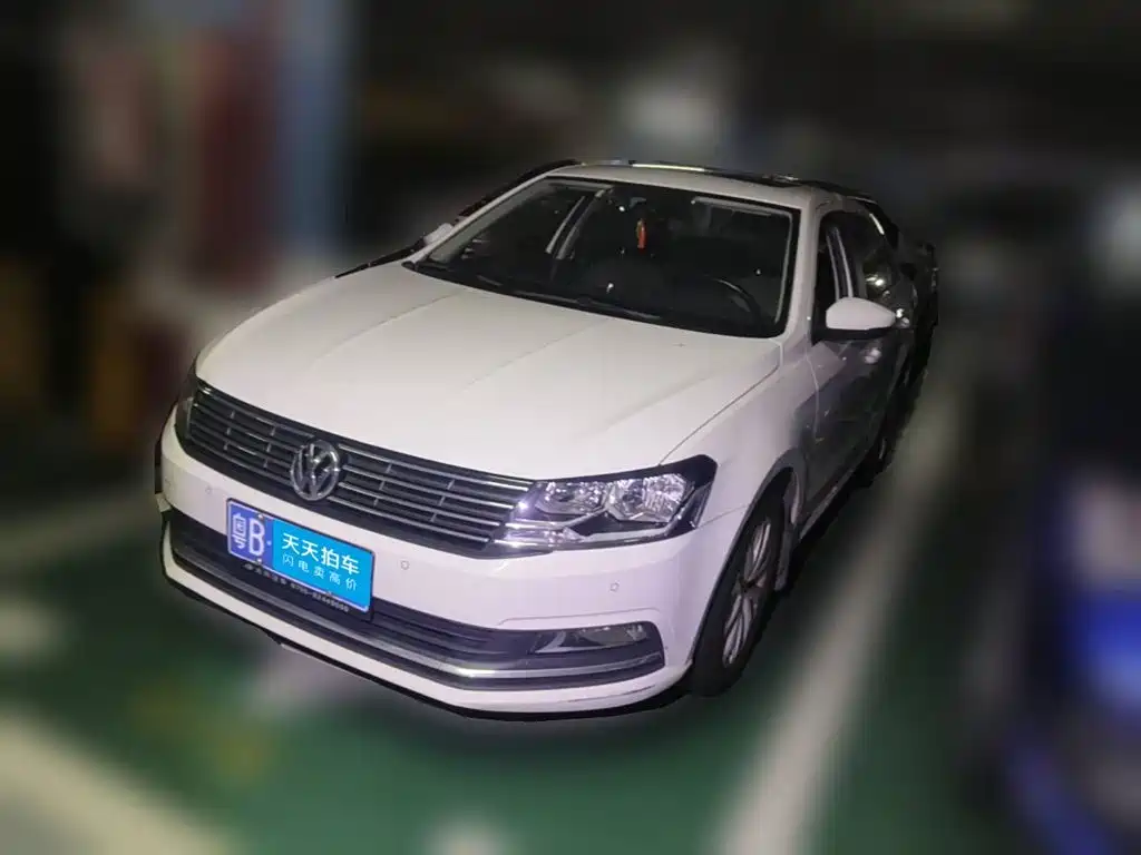 Volkswagen Lavida 2015 1.6L Manual Comfort Edition