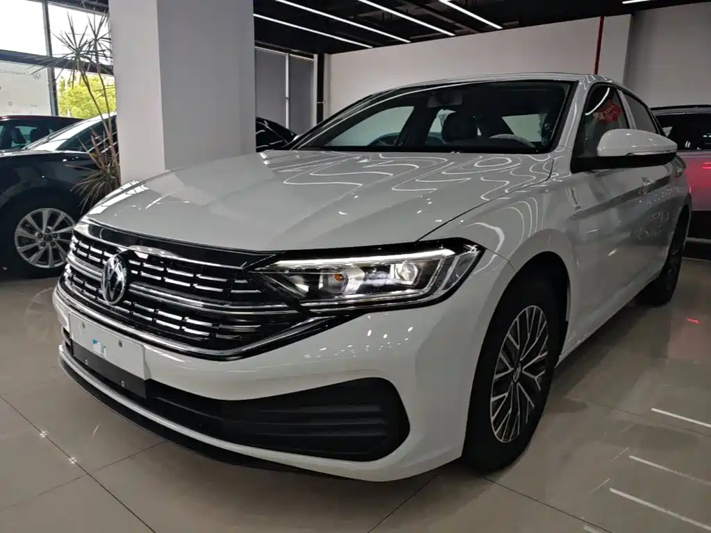 Volkswagen Sagitar 2025 Model Year Facelift 200TSI DSG Soaring Edition