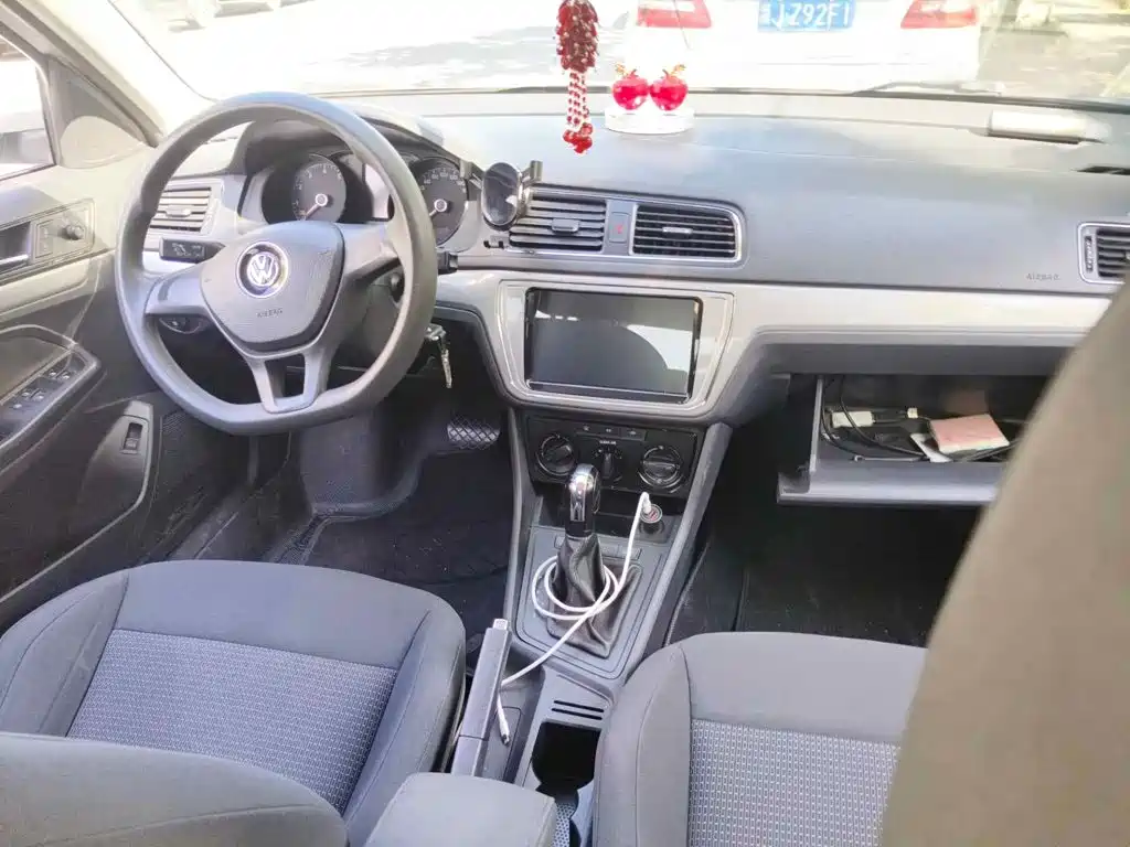 Volkswagen Lavida 2015 1.6L Automatic Trend Edition