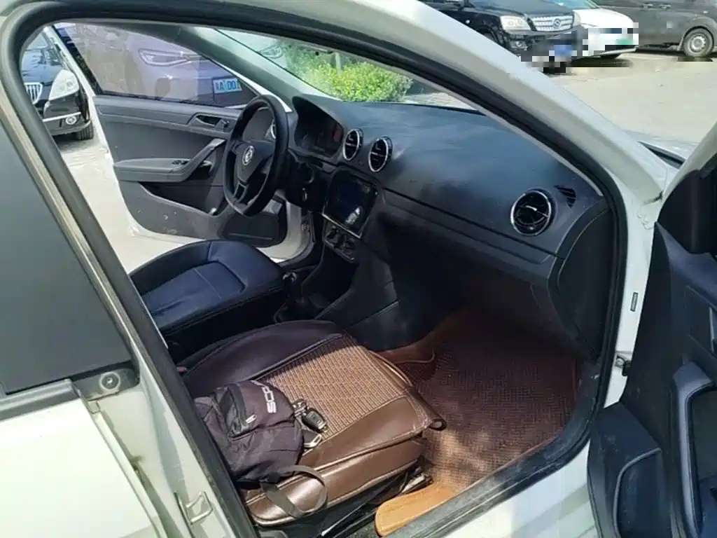 Volkswagen Jetta 2017 1.5L Manual Fashion