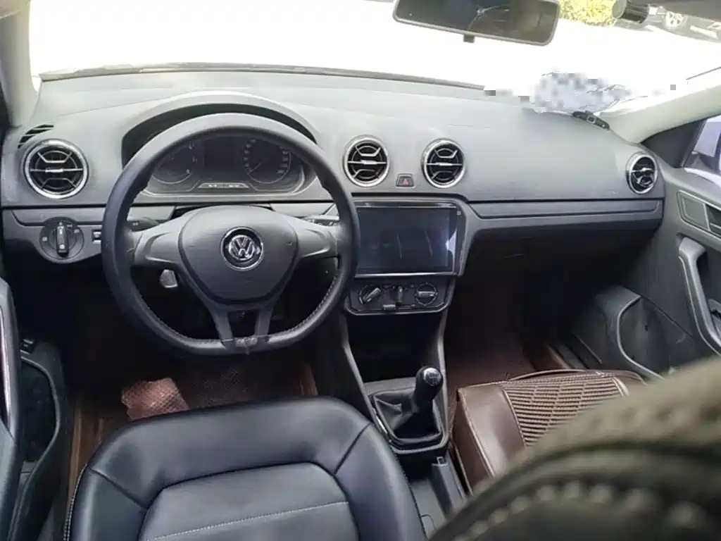 Volkswagen Jetta 2017 1.5L Manual Fashion