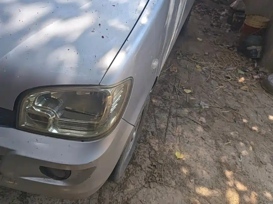 Wuling Motors Wuling Zhiguang 2015 1.2L Standard LSI