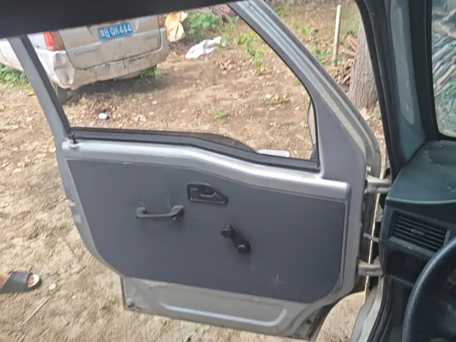 Wuling Motors Wuling Zhiguang 2015 1.2L Standard LSI