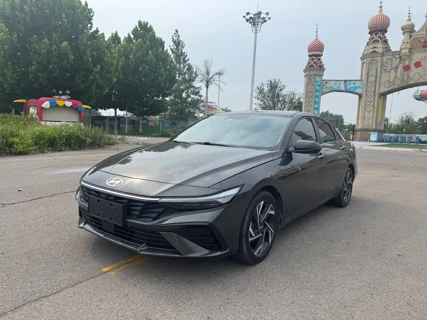 Hyundai Elantra 2023 1.5L CVT TOP Flagship Edition