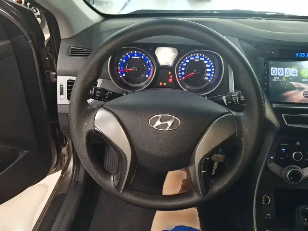 Hyundai Langdong 2016 1.6L Automatic Smart Edition