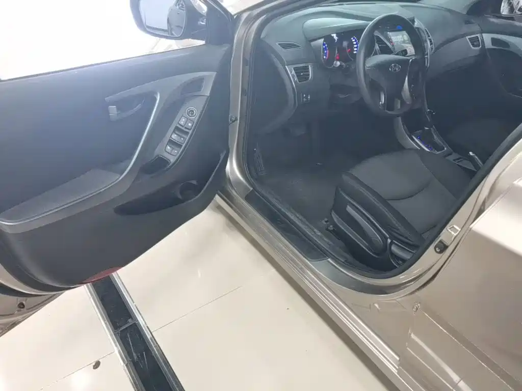Hyundai Langdong 2016 1.6L Automatic Smart Edition