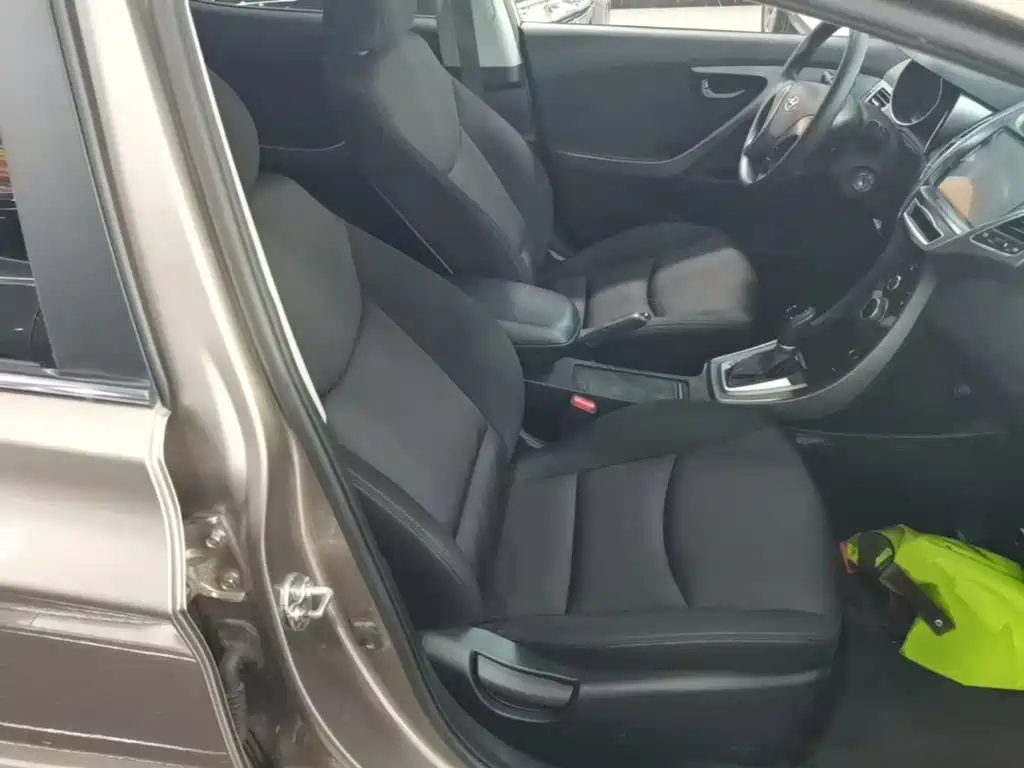 Hyundai Langdong 2016 1.6L Automatic Smart Edition